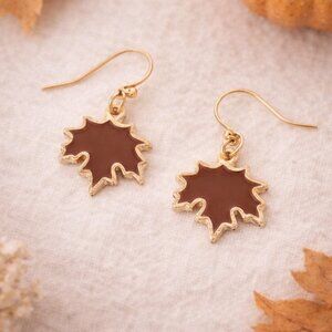 Brown Enamel Maple Leaf Dangle Earrings Gold Tone Fall Autumn